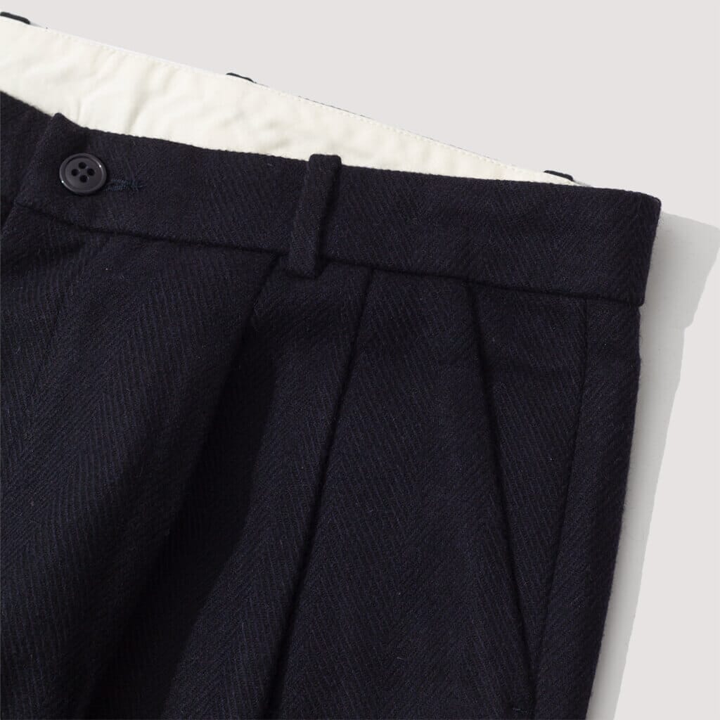 Service HB Wool Flannel Pleated Trousers - Navy | Arpenteur 